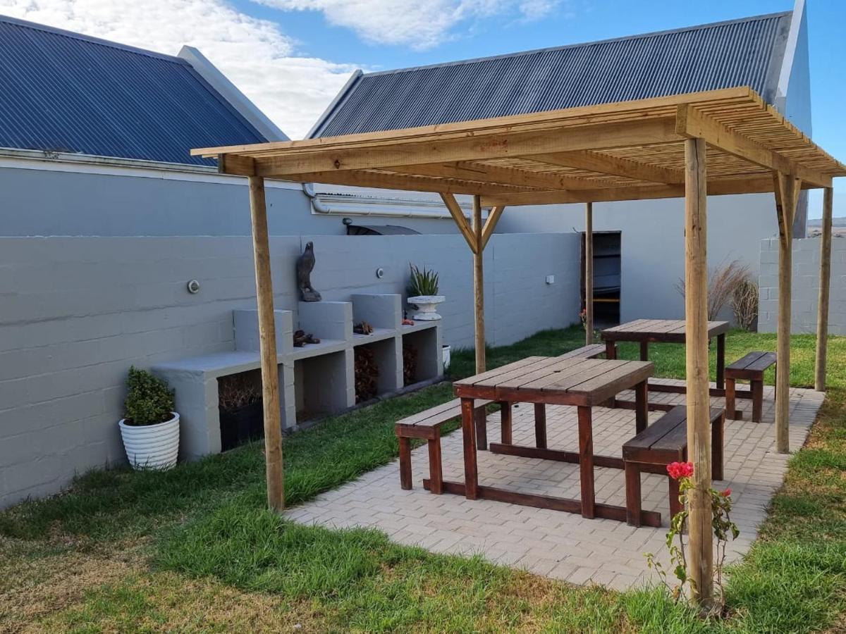 兰格班Rustic Hill公寓 外观 照片